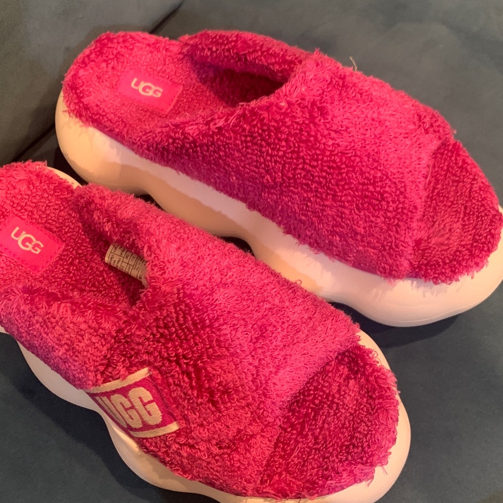 Women’s UGG Fuchsia Terry SugarCloud Slippers 3 inch platform size 7 NWOT - Picture 6 of 8